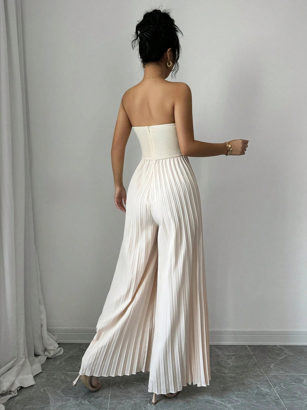 Chic Waist-Cinching Solid Tube Top Jumpsuit