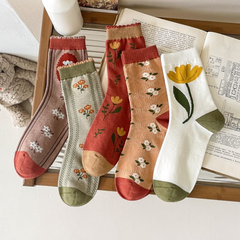 Retro Floral Mid-Calf Socks for Women - Combed Cotton