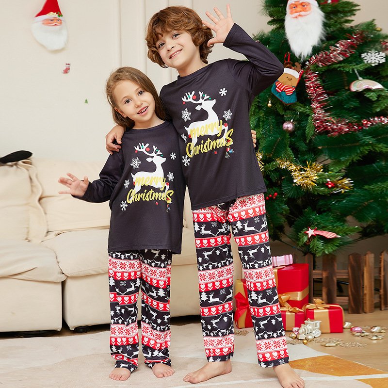 Cozy Cartoon Elk Family Suit for Dad, Mom, Kids, and Pets