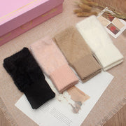 Stay Warm & Stylish Fingerless Gloves