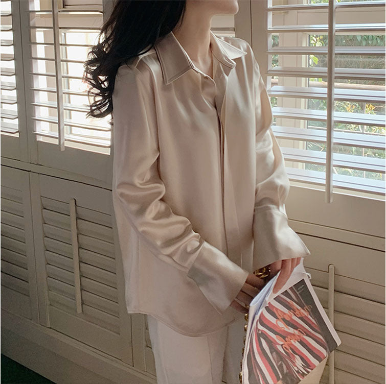 Women's Satin New Design Sense V-neck Silk Acetate White Shirt