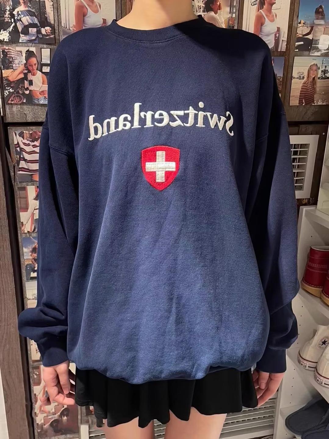 Embroidered Flag Long Sleeve Baggy Pullover Sweater