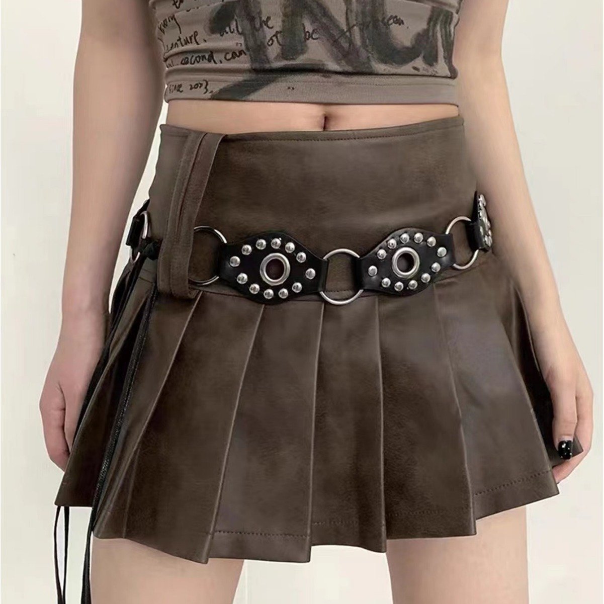 Rustic Metal Ring Rivet Belt with Chain Detail