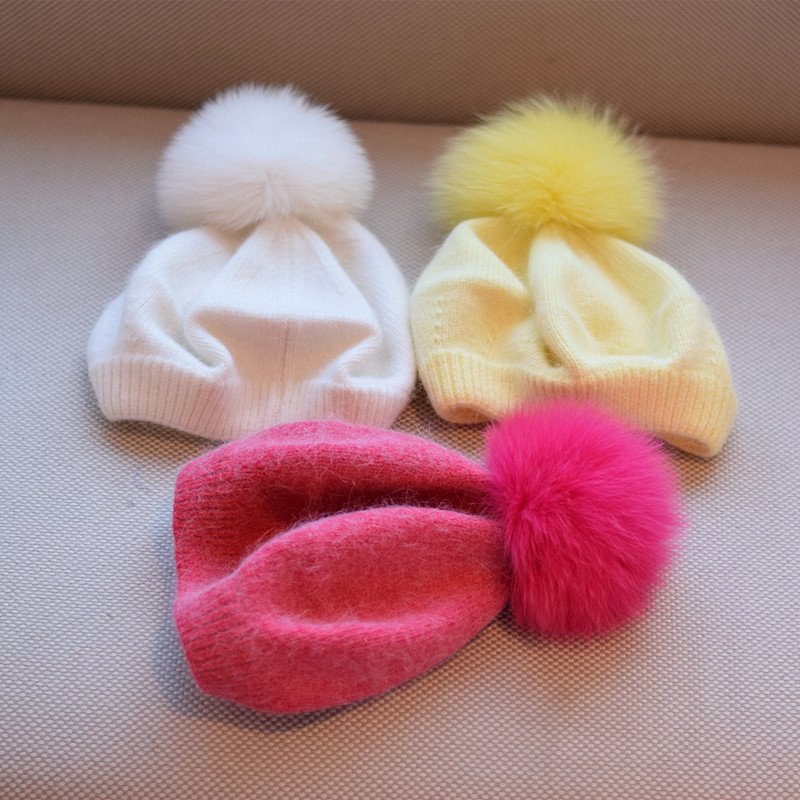 Warm Women's Knitted Fur Ball Hat for Autumn Winter