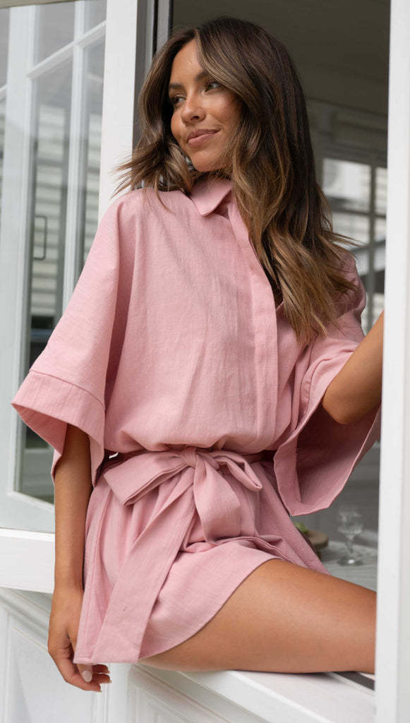 Chic Lace-Up Waist Short Romper