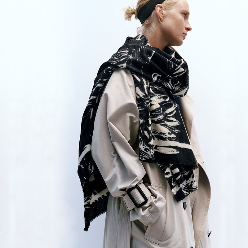 Stay Warm This Autumn with Leopard Print Shawl