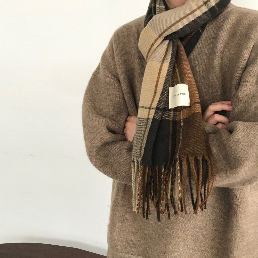 Retro Plaid Winter Scarf for All Seasons