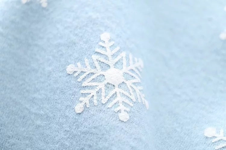 Women's Fleece-Lined Snowflake Embroidered Hoodie