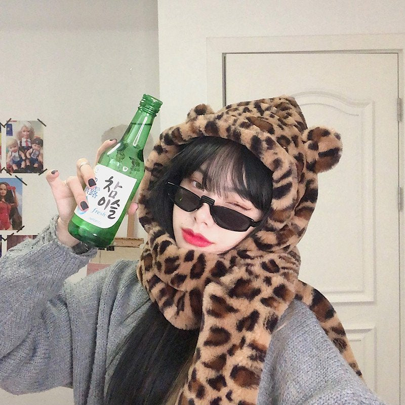 Warm Leopard Hat Scarf