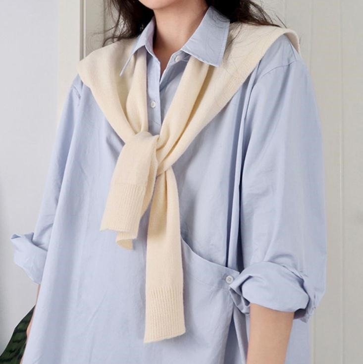 Stay Warm in Style Navy Blue to Sky Blue Knitted Shawl