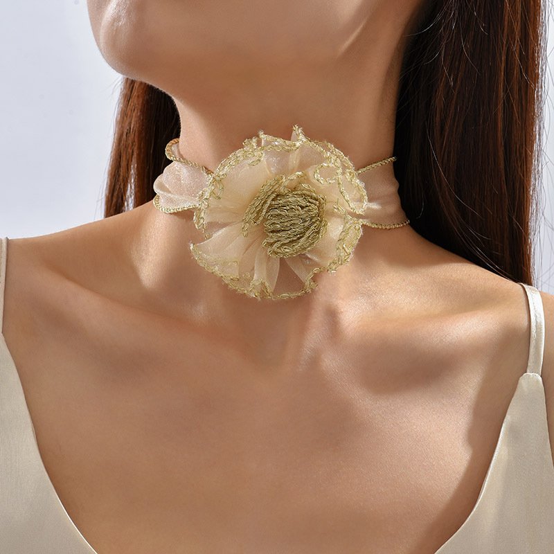 Trendy 3D Flower Lace Clavicle Pendant Necklace