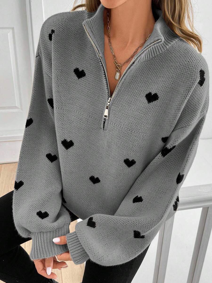 Womens Knitted Long-sleeve Sweater with a Heart-pattern Zipper