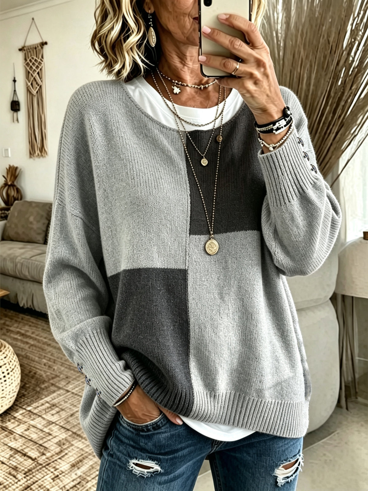 Round-neck Fashionable Casual Color-block Sweaterknitted for Layering