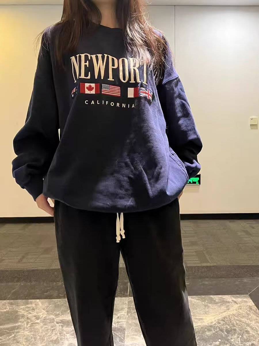 Women's Letter Embroidered Loose Pullover Sweatshirt