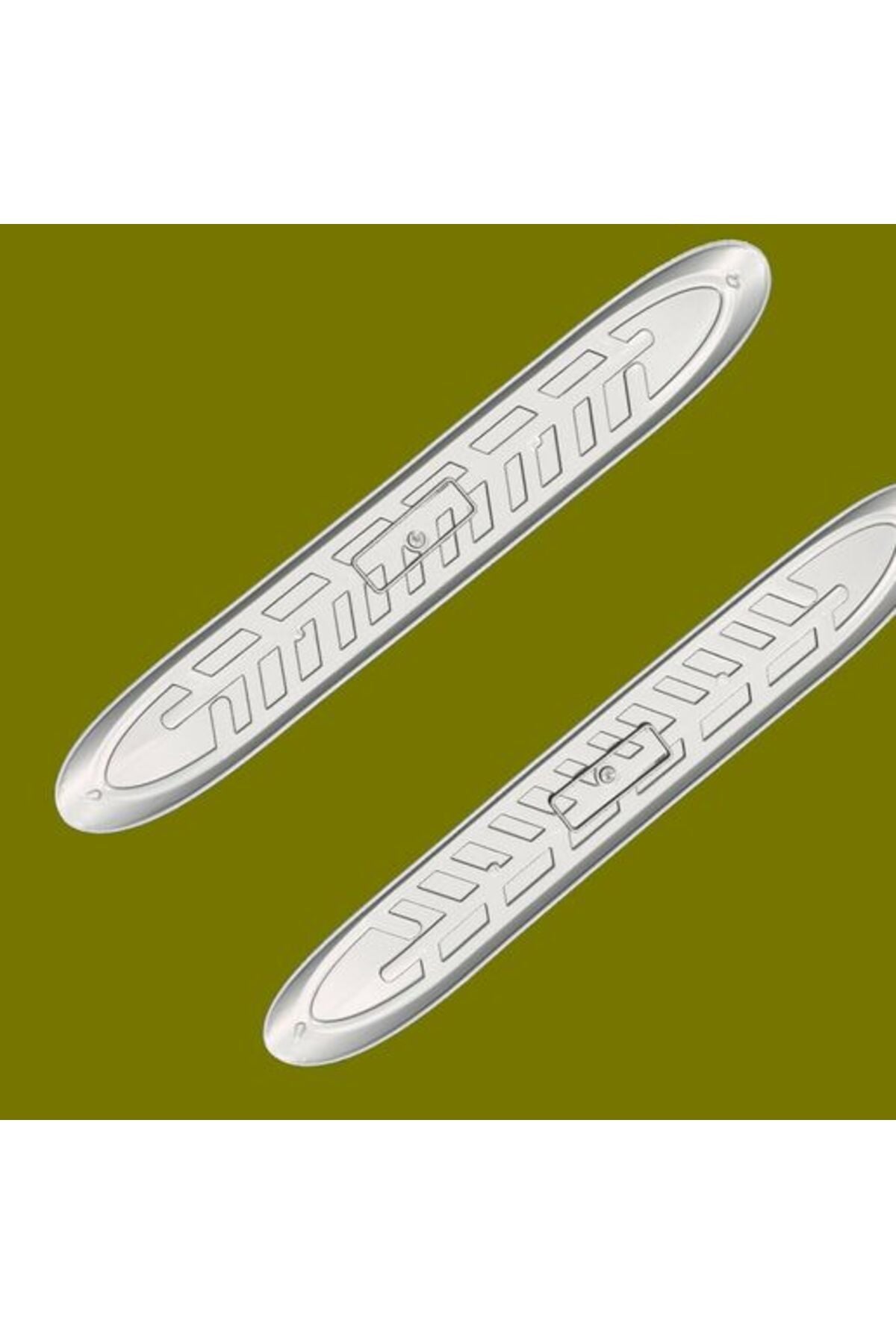 Left+right piece placed on the car sill