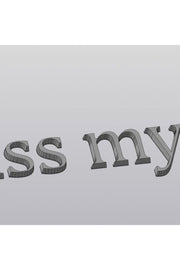 Luggage writing (Kiss my S@)