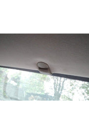 Megane 2 Compatible Rear Curtain Handle
