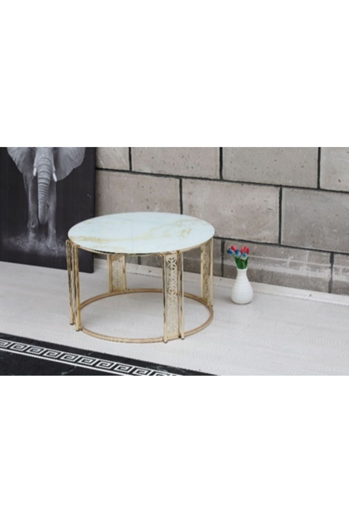 DAISY COFFEE TABLE
2 TUBE LASER
UNASSEMBLED
SHP 505