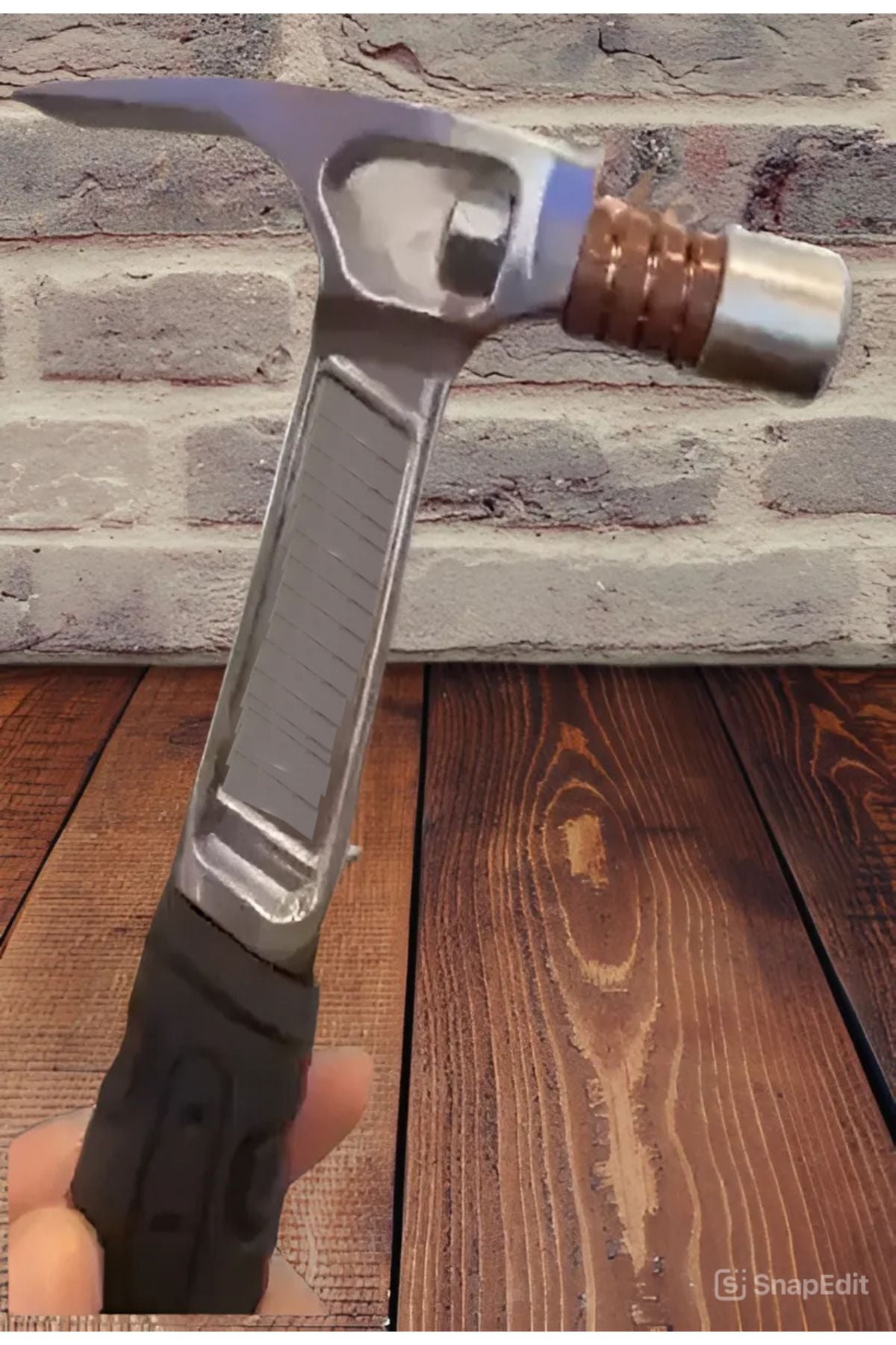 Spring loaded stable hammer