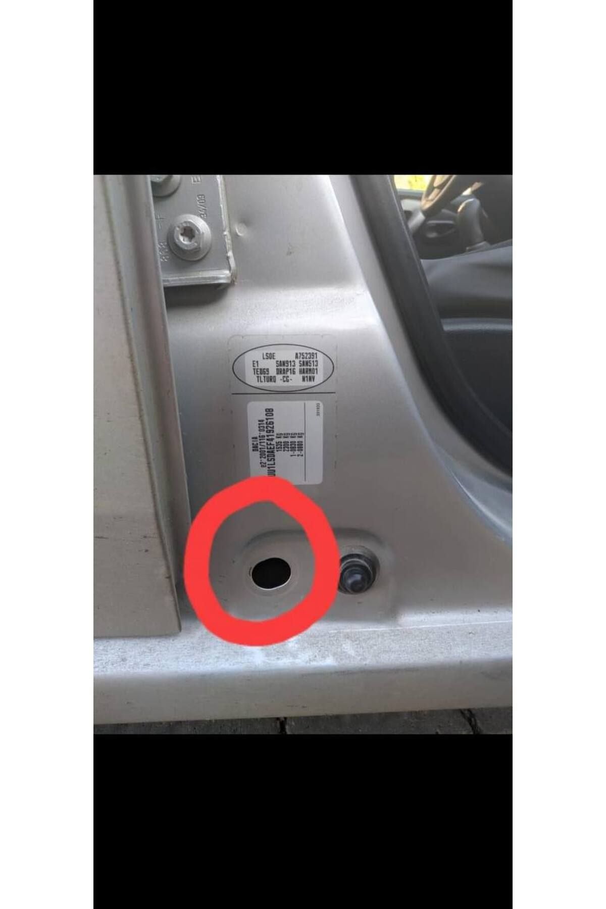 DACIA LOGAN DOOR PLUG