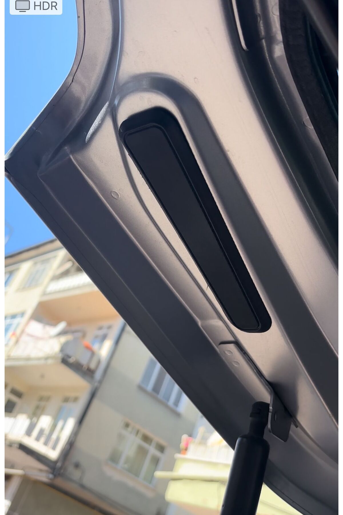 Peugeot Rifter car trunk lid