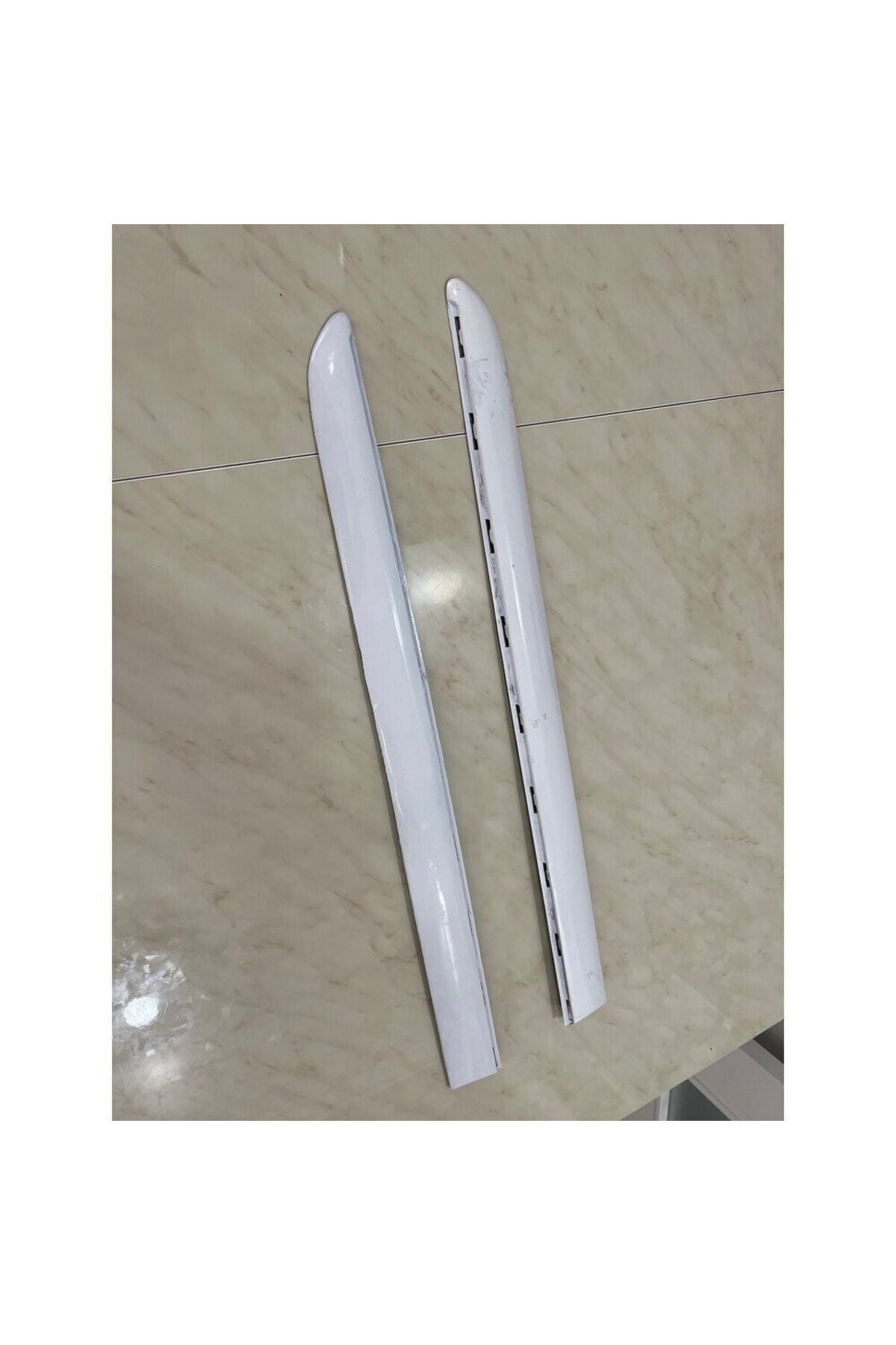 Peugeot 207 Station Wagon rear door strip