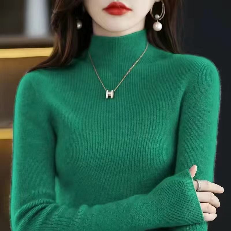 New Slim-fit Figure-flattering Sweater with a Half-high Neckline