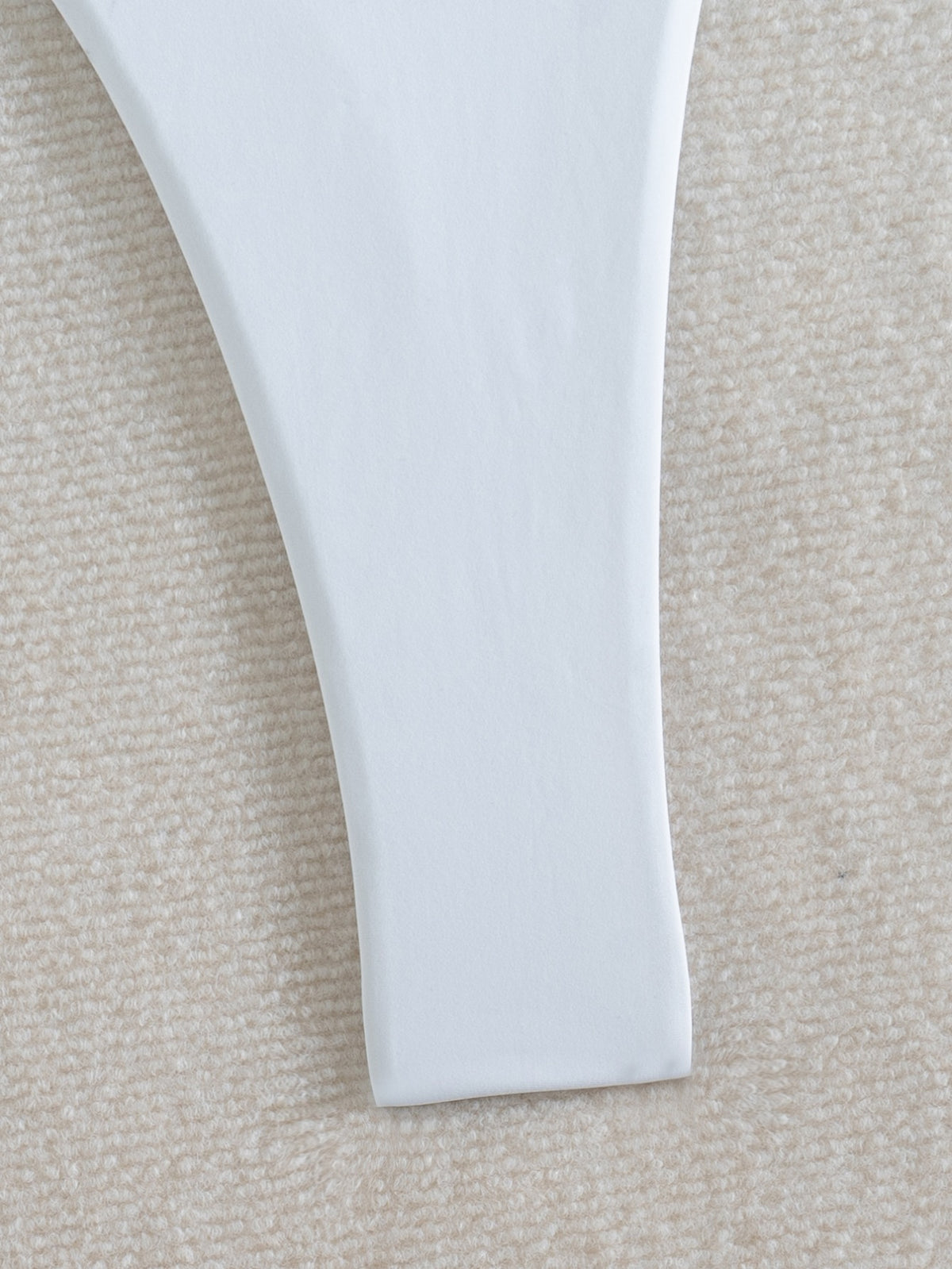 Sleek Solid Color One-Piece Swimsuit for Beach & Pool