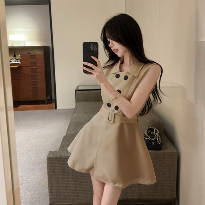 Waist-cinched Sleeveless Lapel-collar Trench-style Dress