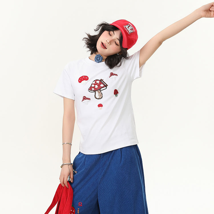 Mushroom Embroidered Women's Slim-Fit Crew Neck Tee