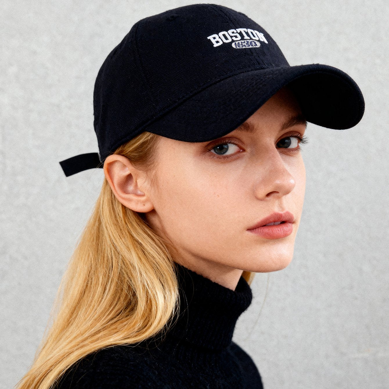 Adjustable Soft-brimmed Baseball Cap for Women, Slimming Face Look, Versatile Daily Wear