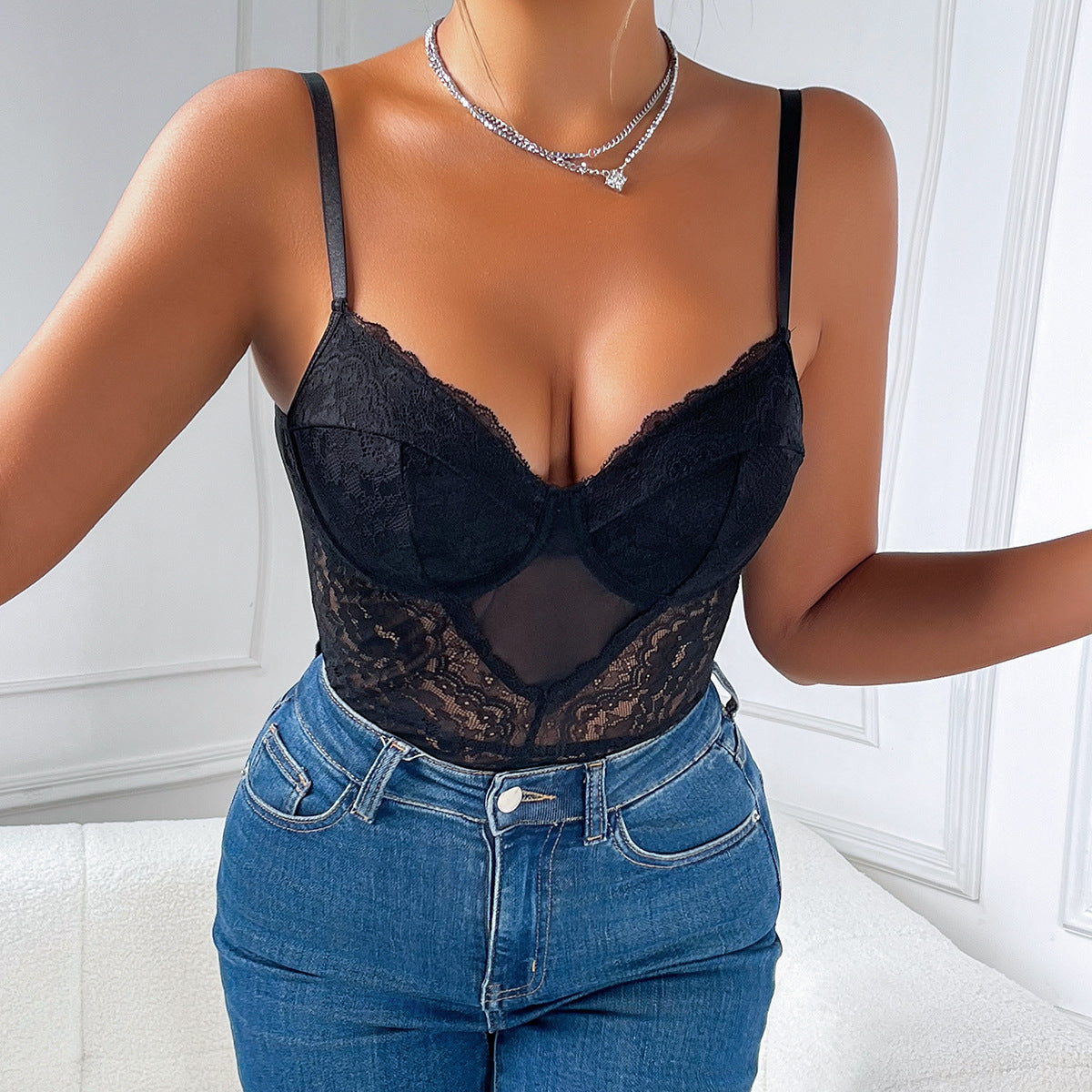 Lace Patchwork Sleeveless Slim Fit Jumpsuit