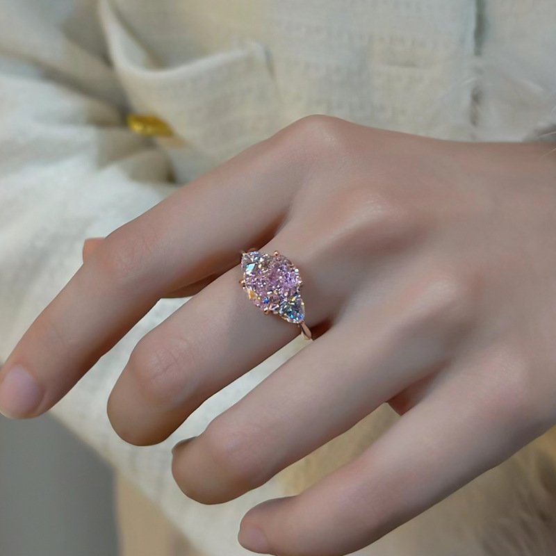 Elegant Pink Zircon Ring