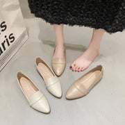 Elegant Office Pumps with Block Heel & Spliced Strap