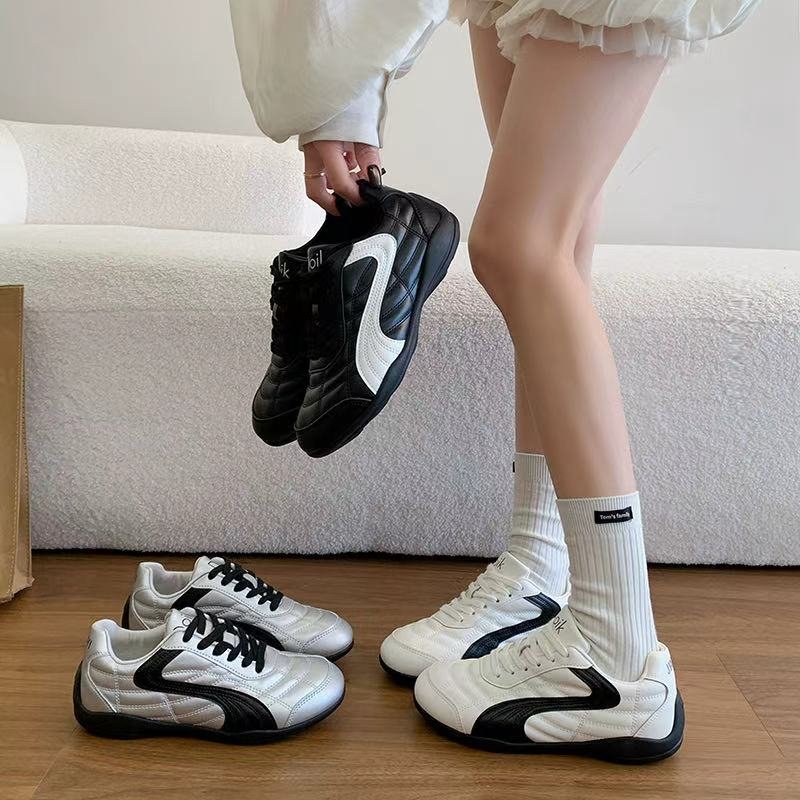 Retro Diamond Quilted Sneakers for Women