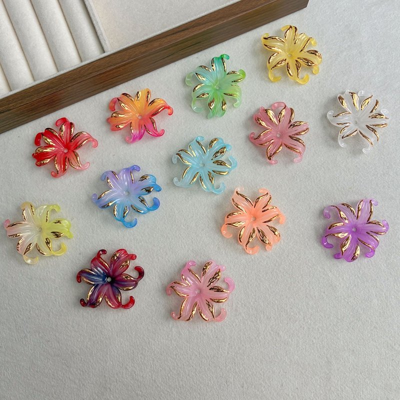 Gold Accent Flower Charms