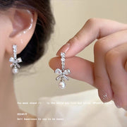 Retro Chic Silver Shell Stud Earrings