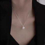 Faux Pearl Collarbone Necklace