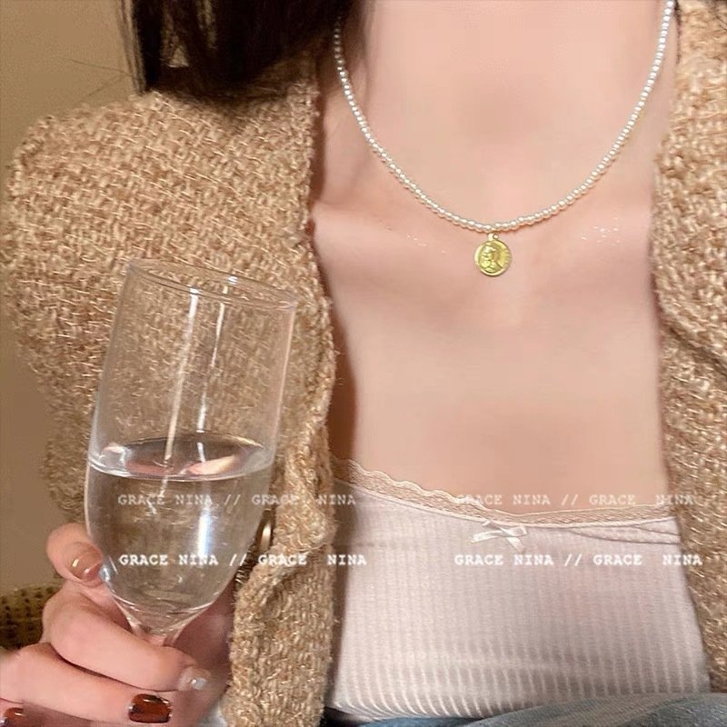 Elegant Pearl Necklace