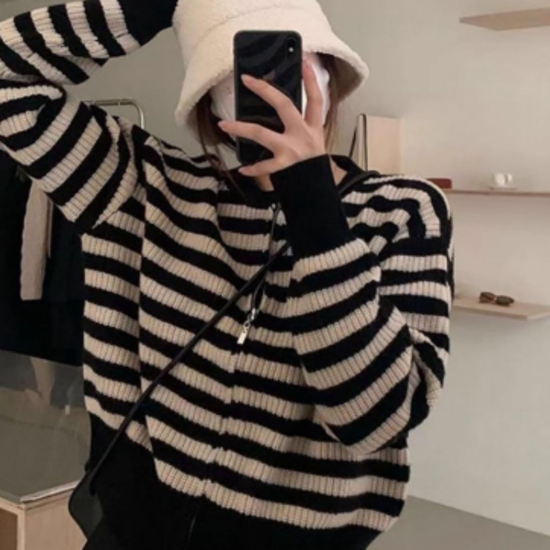 Women's Spring and Autumn Short Striped Knitted Bottoming Sweater