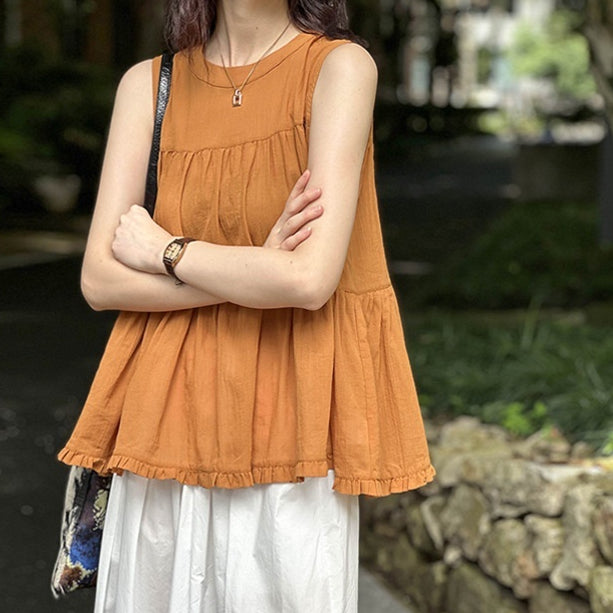 Figure-flattering Ethereal Sleeveless Doll Shirt