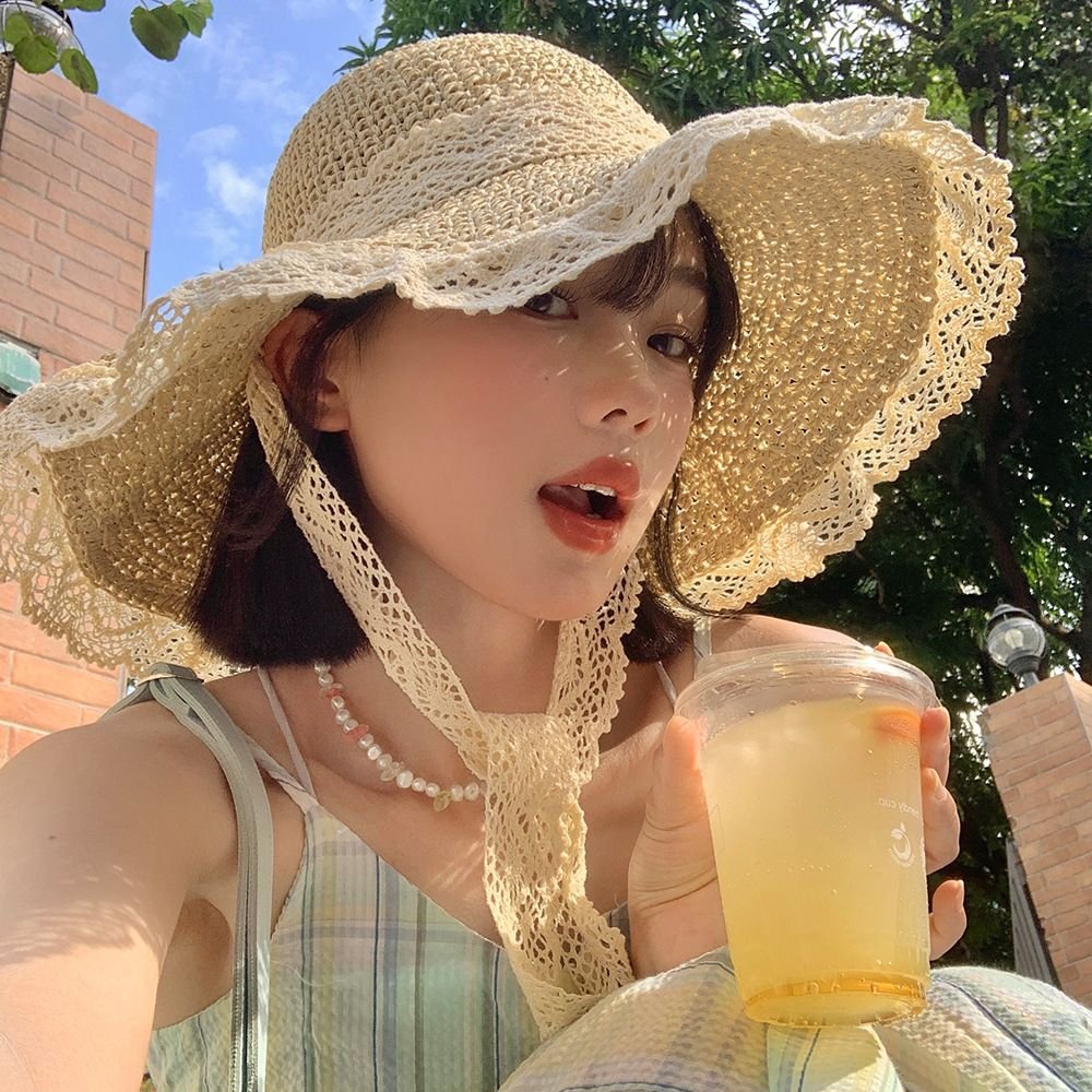 Summer Straw Hat for Women, Versatile Beach Travel Hat with Cute Lace Details
