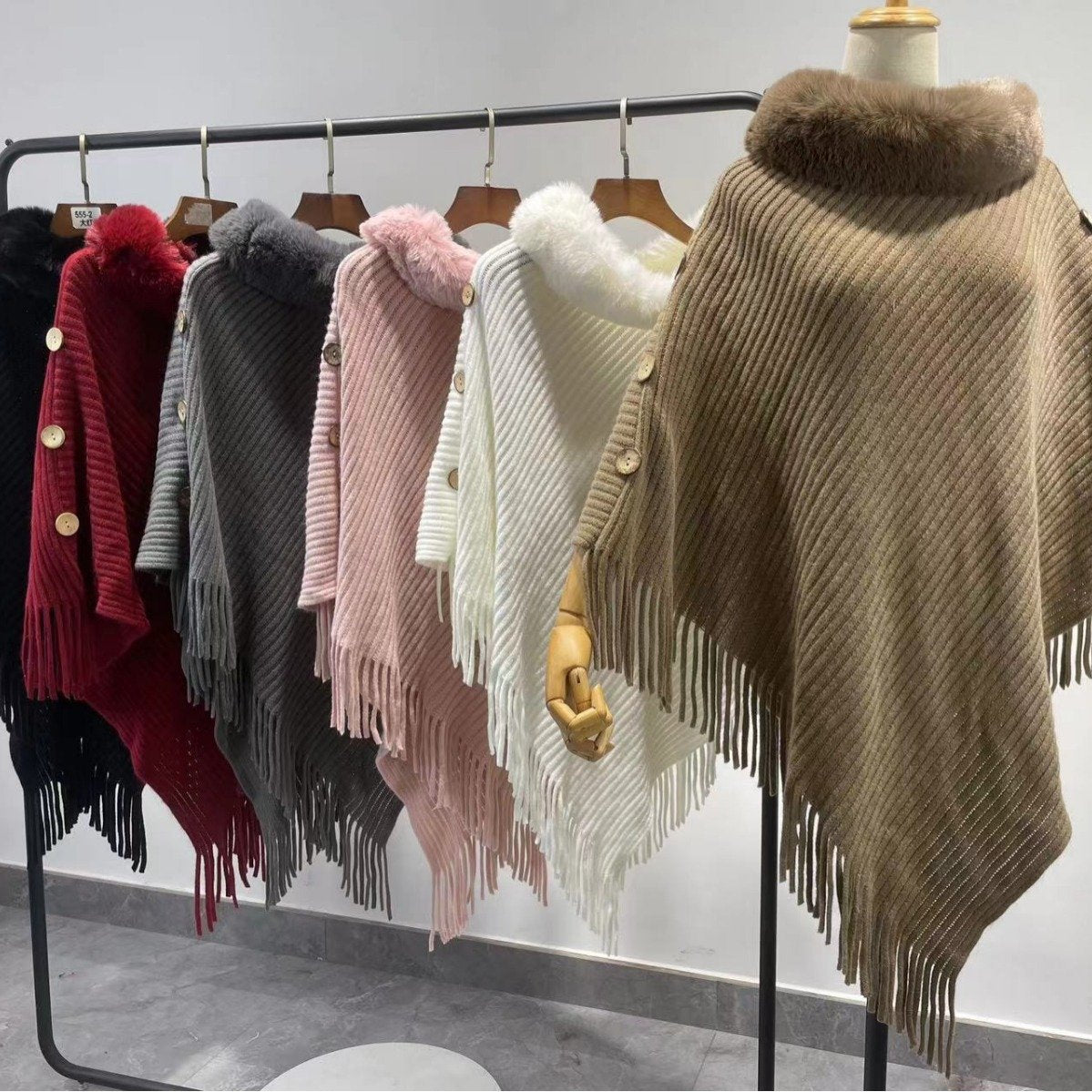 Warm Fur Collar Shawl for Women