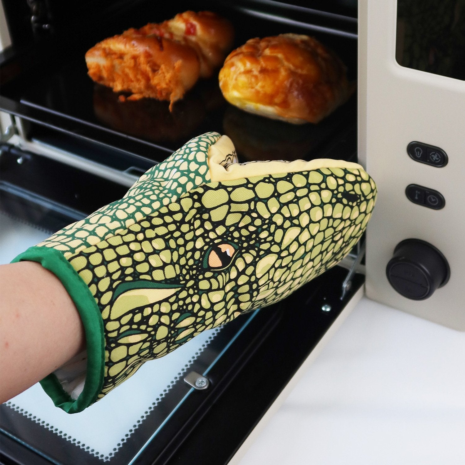 Thermal BBQ Gloves for Women - Cartoon Crocodile Design
