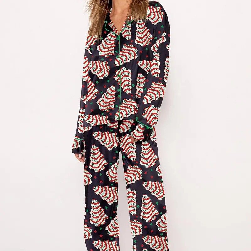 Cozy Christmas Tree Print Plus Size Suit