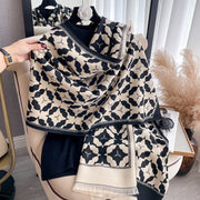 Double-Sided Cashmere Scarf for Women - Versatile Travel Accessory