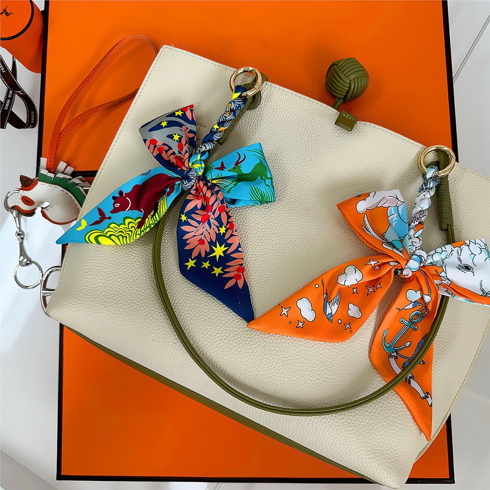 Versatile Polyester Scarf Pendant