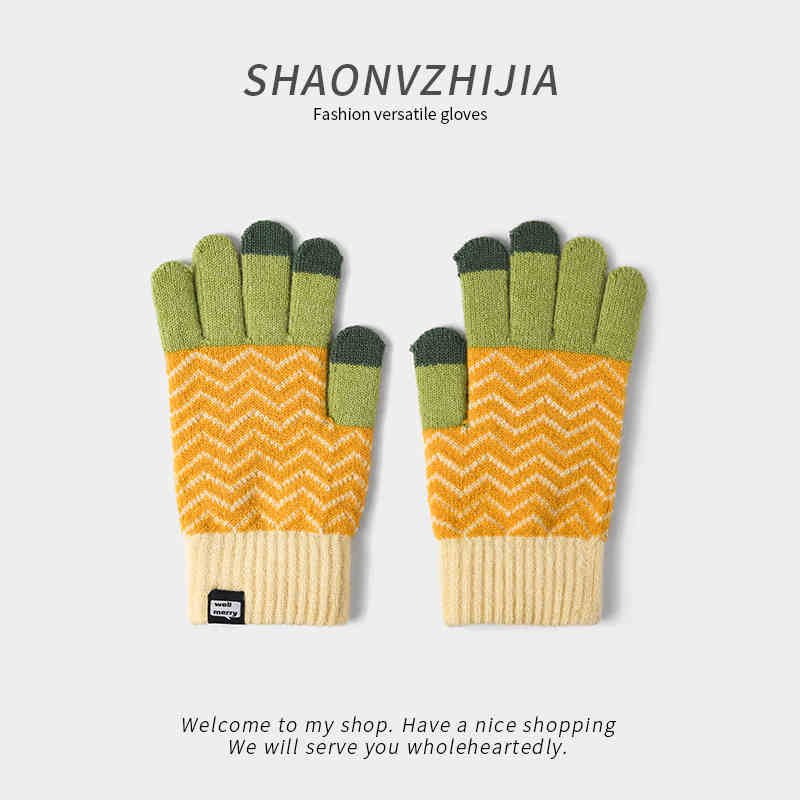 Stay Warm in Style: Knitted Woolen Gloves for Women