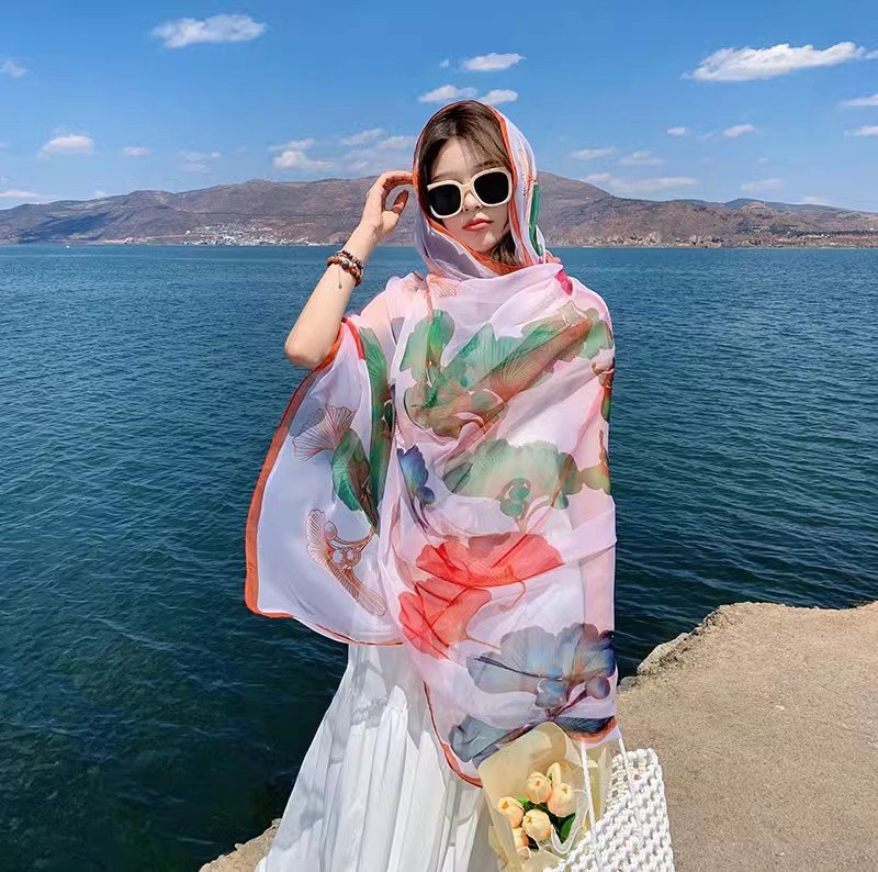 Beach Towel with Quick-Drying Design, 4-Season Use