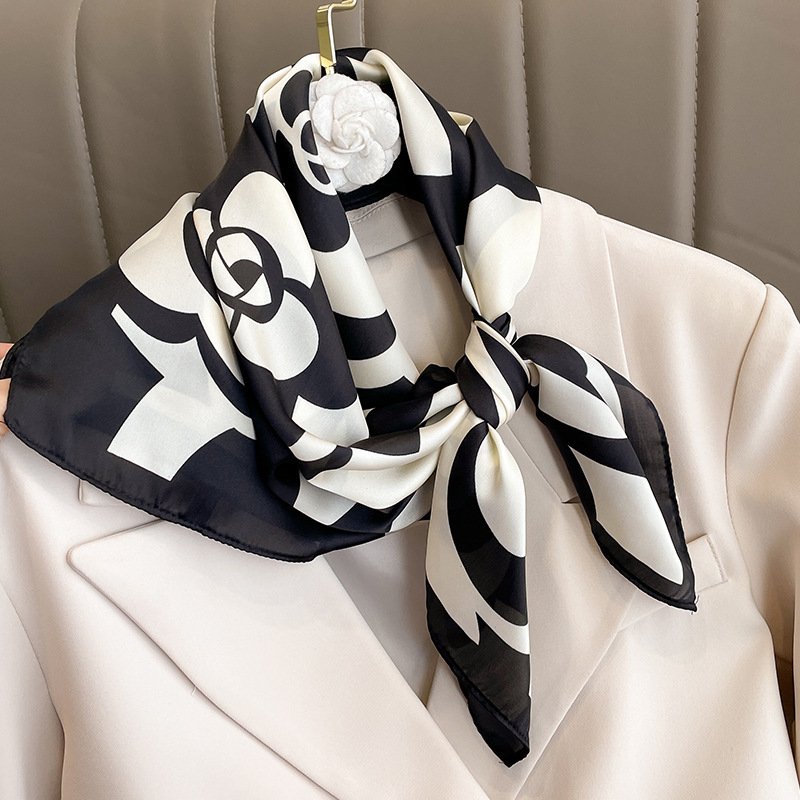Add a Pop of Style with Our Square Headwrap